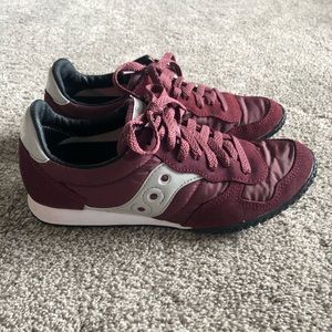 Maroon Saucony size 7 sneakers